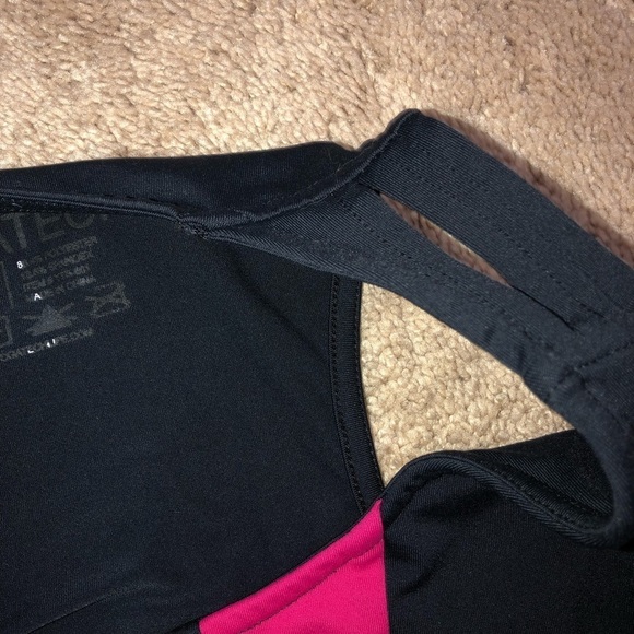 Yogatech Jazzy Sangria and Black Roxy Color Block Sports Bra Size XL - Picture 5 of 7